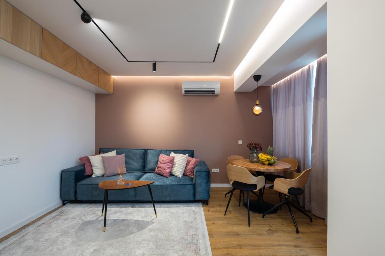 Opal Beachfront Apartment Varna Exteriör bild